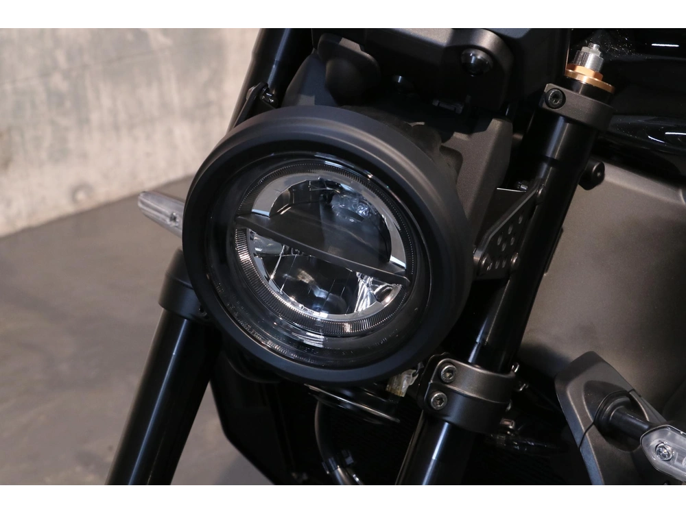 2026 Yamaha Xsr900 alt