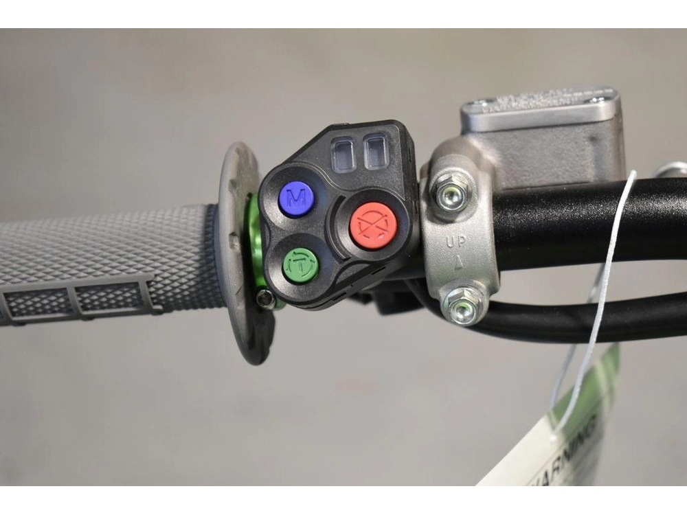 2025 Kawasaki Kx™450x alt