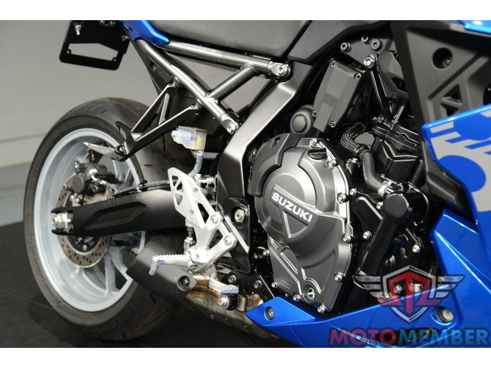 2024 Suzuki Gsx-8r alt