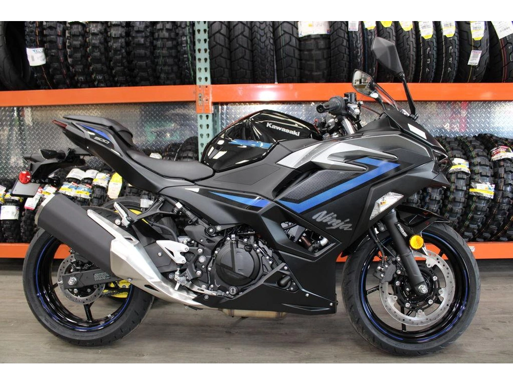 2025 Kawasaki Ninja® 500 Se Abs alt