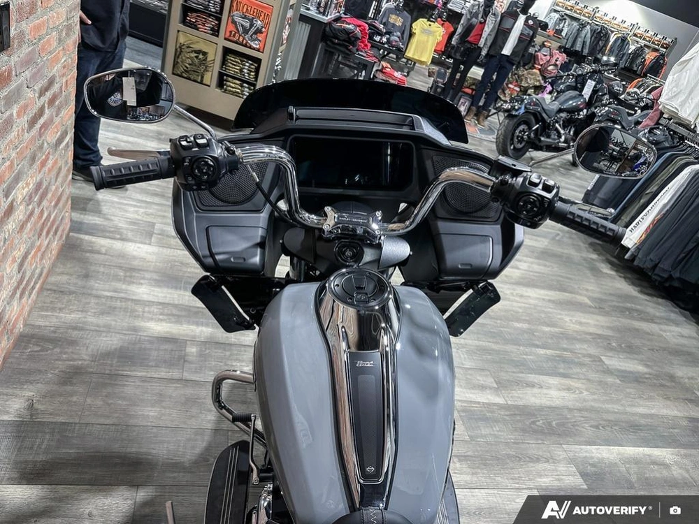 2026 Harley-davidson Road Glide alt