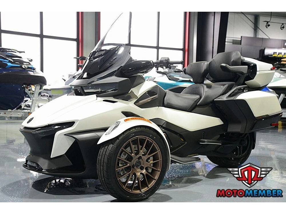 2025 Can-am Spyder Rt Sea-to-sky alt