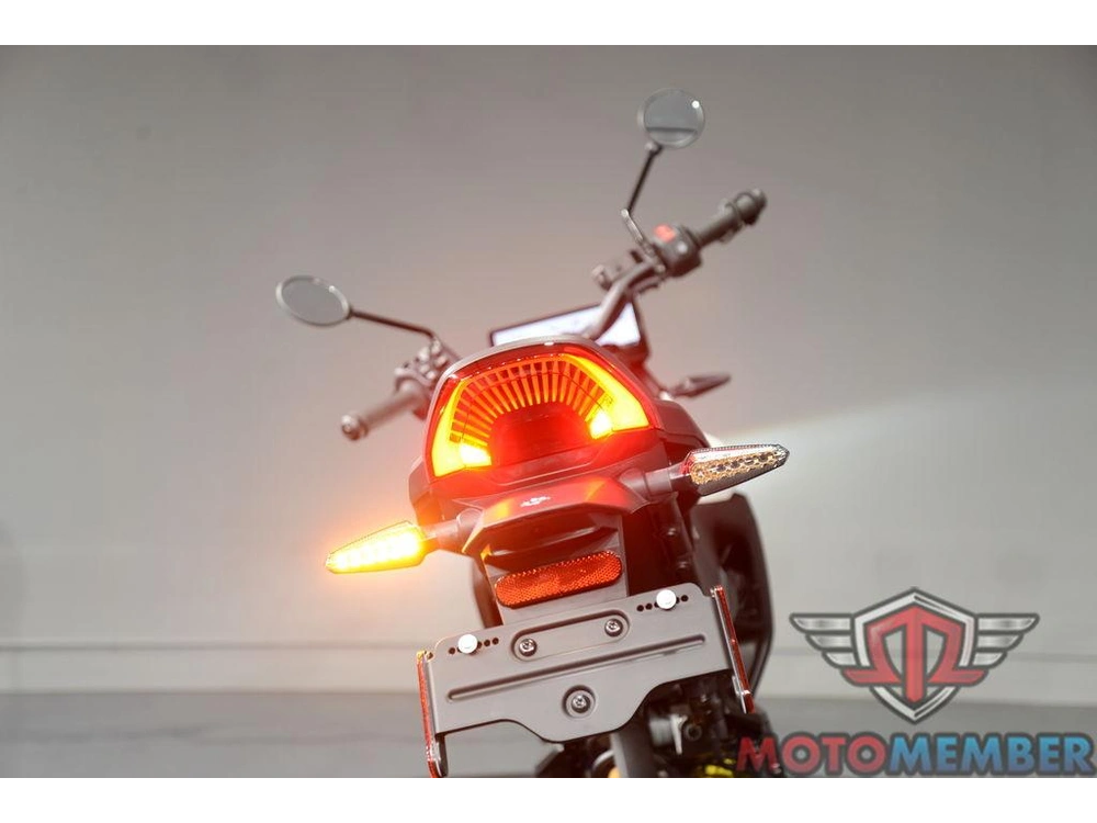 2025 Can-am Origin White alt