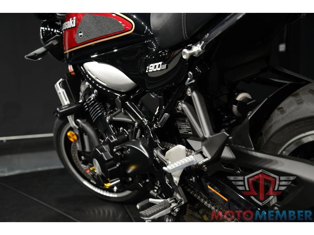 2023 Kawasaki Z900rs alt