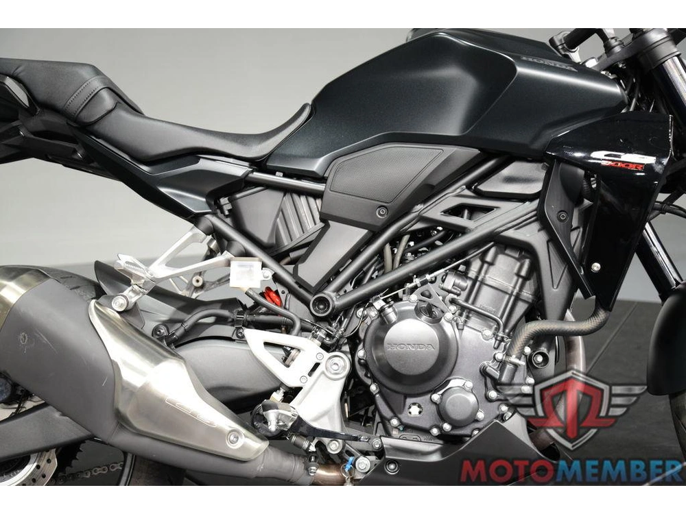 2025 Honda Cb300r alt