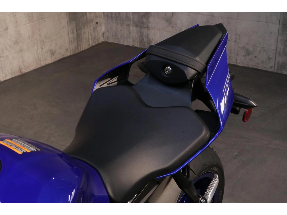 2026 Yamaha Yzf-r1 alt