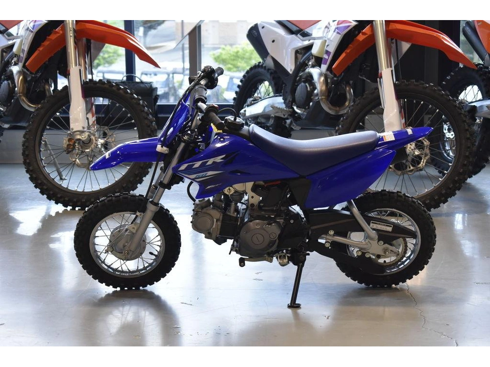 2025 Yamaha Tt-r50e alt