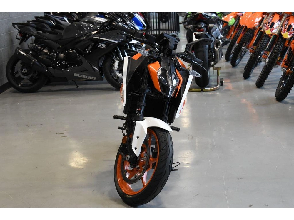 2024 Ktm 250 Duke alt