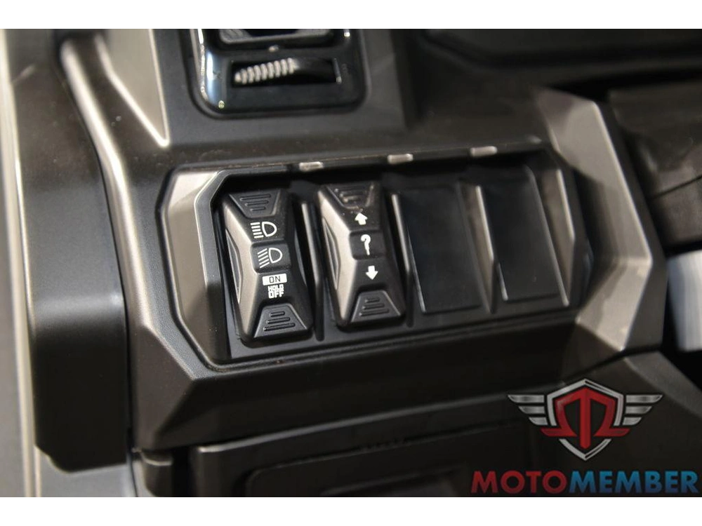 2026 Can-am Defender Limited Hd11 alt