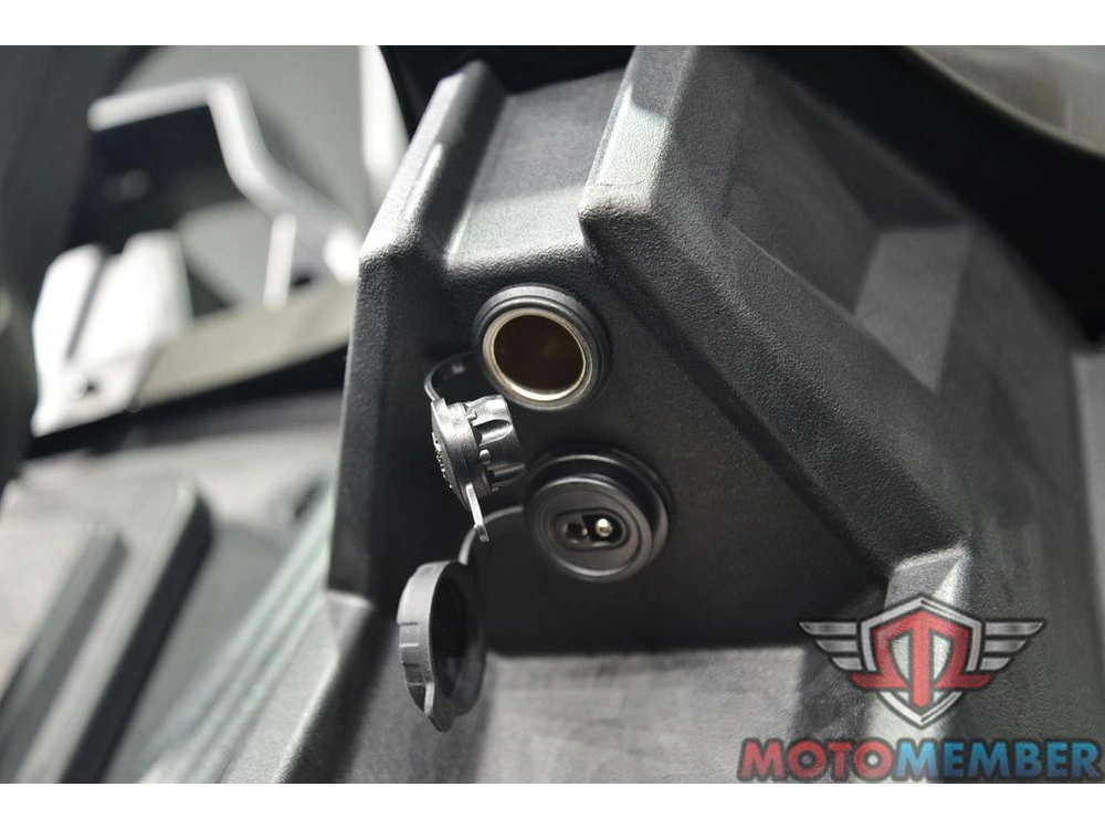 2025 Slingshot Slingshot® Slr Autodrive Graphite Gloss alt