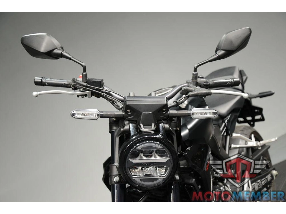 2025 Honda Cb300r alt