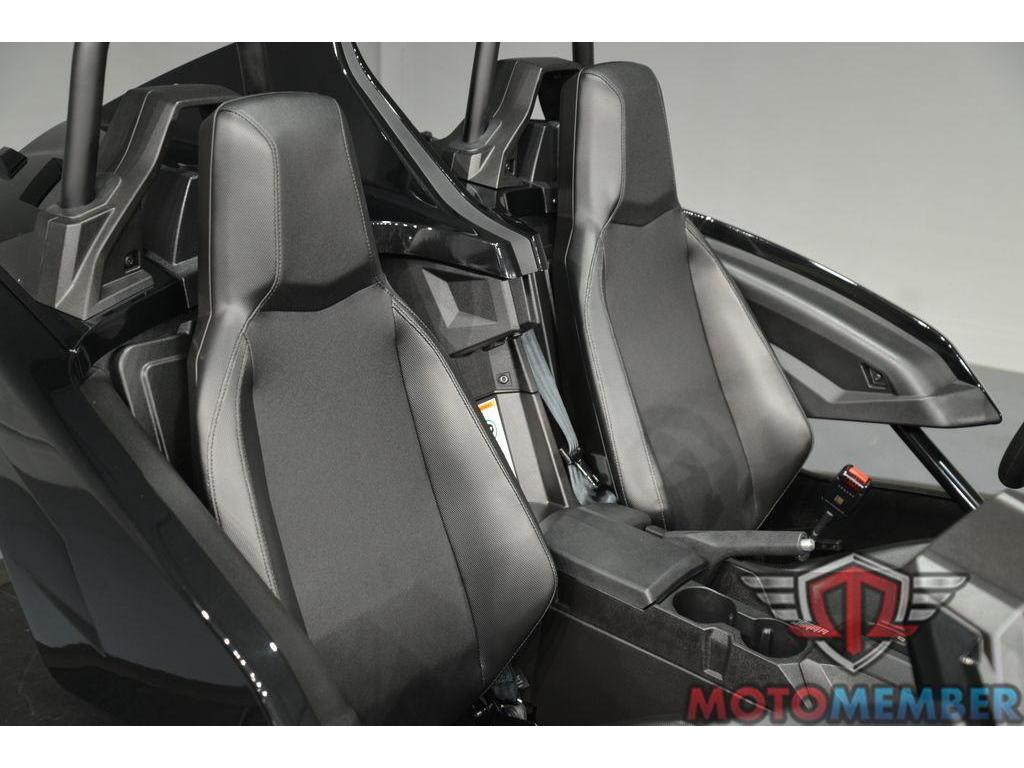 2025 Polaris Slingshot S (AutoDrive) for Sale