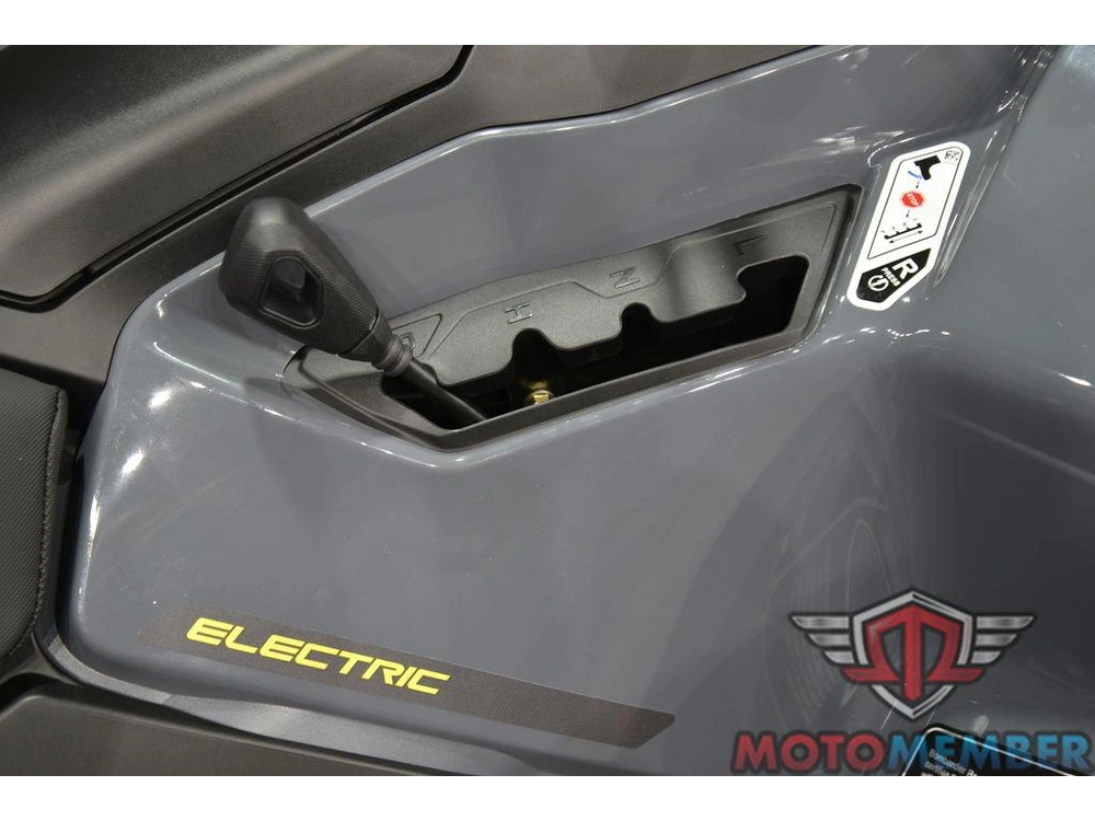 2026 Can-am Outlander Electric alt