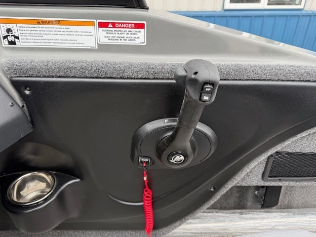 2025 Mirrocraft Holiday 1768 alt