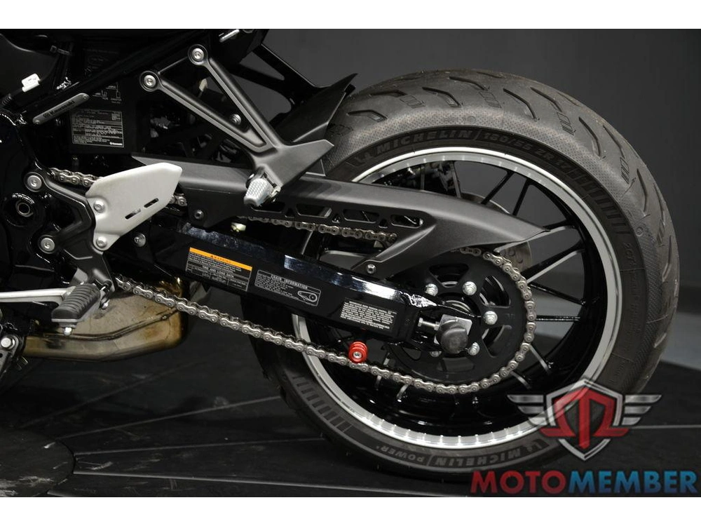 2023 Kawasaki Z900rs alt
