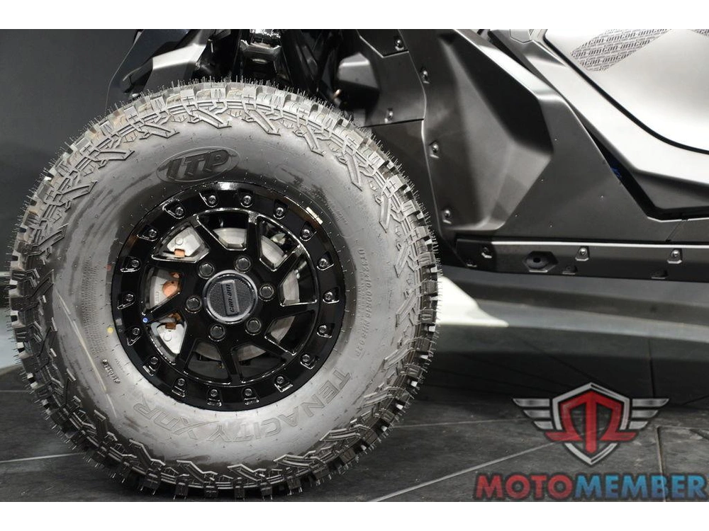 2025 Can-am Maverick R X Rs alt