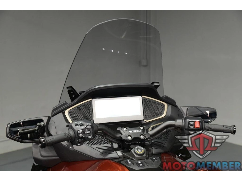 2026 Can-am Spyder Rt Sea-to-sky alt