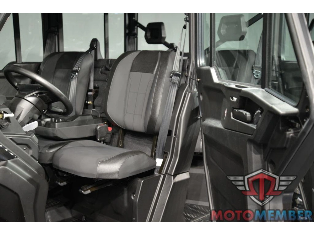 2026 Can-am Defender Max Xt Cab Hd11 With 10.25 In. Infotainment alt