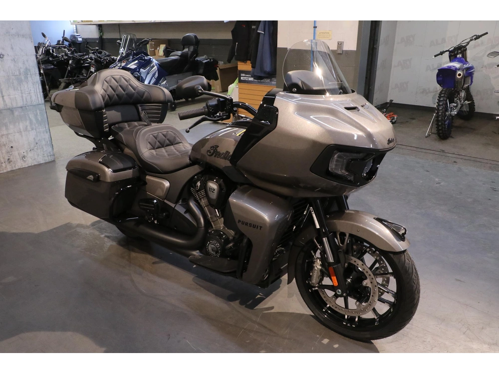 2026 Indian Motorcycle Indian Pursuit Dark Horse 112 & Powerband Audio alt