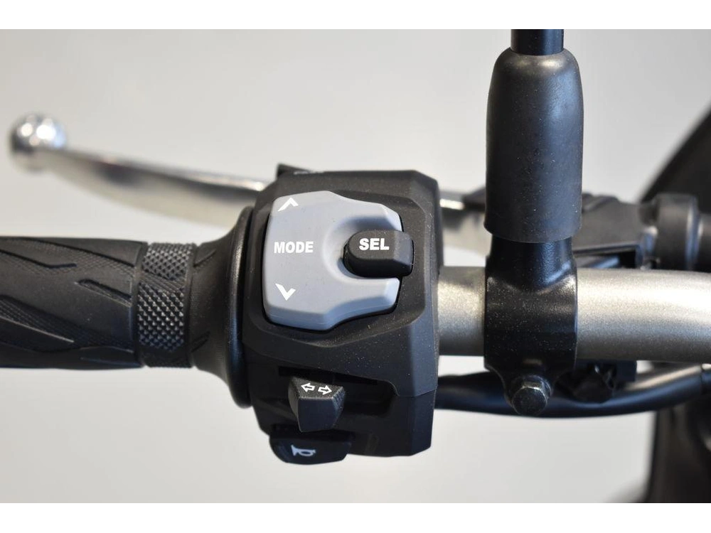 2025 Suzuki V-strom 650 alt