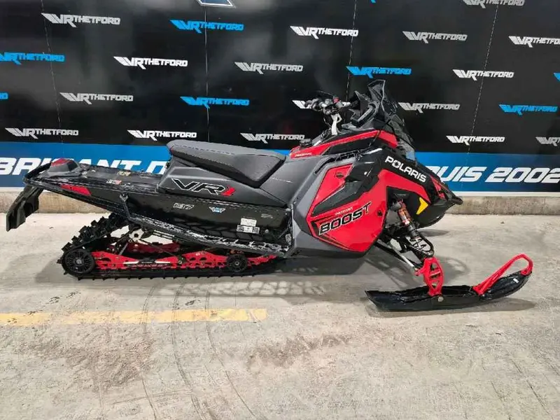 Polaris BOOST INDY VR1 DYNMX 137 2026