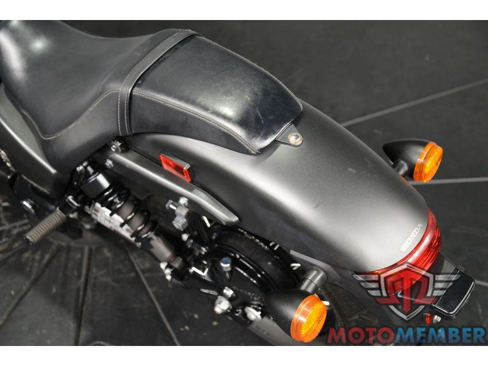 2022 Honda Shadow Phantom alt