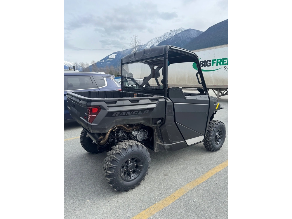 2026 Polaris Ranger 1000 Premium Granite Gray *$187 Bi-weekly* alt