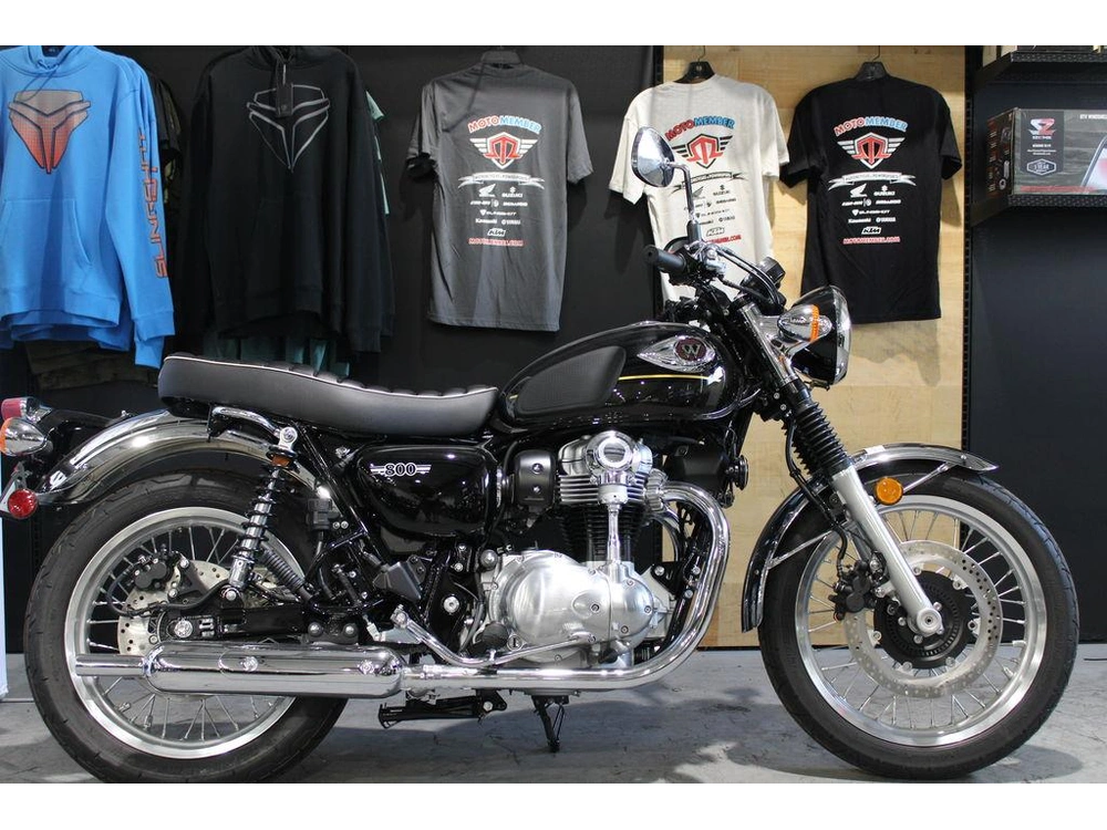 2025 Kawasaki W800 Abs alt