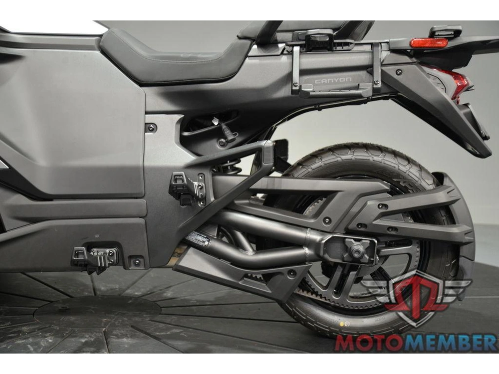 2026 Can-am Canyon alt