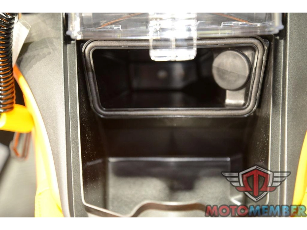 2026 Sea-doo Spark™trixx For 3 Rotax® 900 Ace™ - 90 Ibr And Audio alt