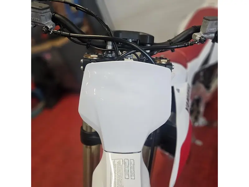 2026 Yamaha YZ 450F thumbnail 5