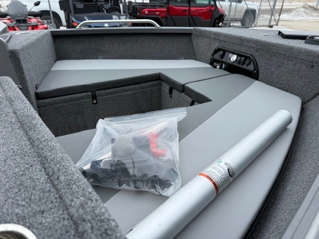 2025 Mirrocraft Holiday 1768 alt