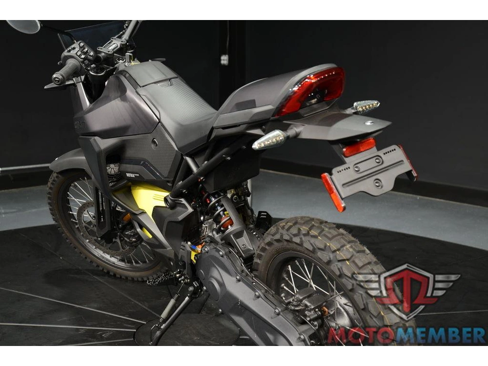 2025 Can-am Origin Carbon Black alt