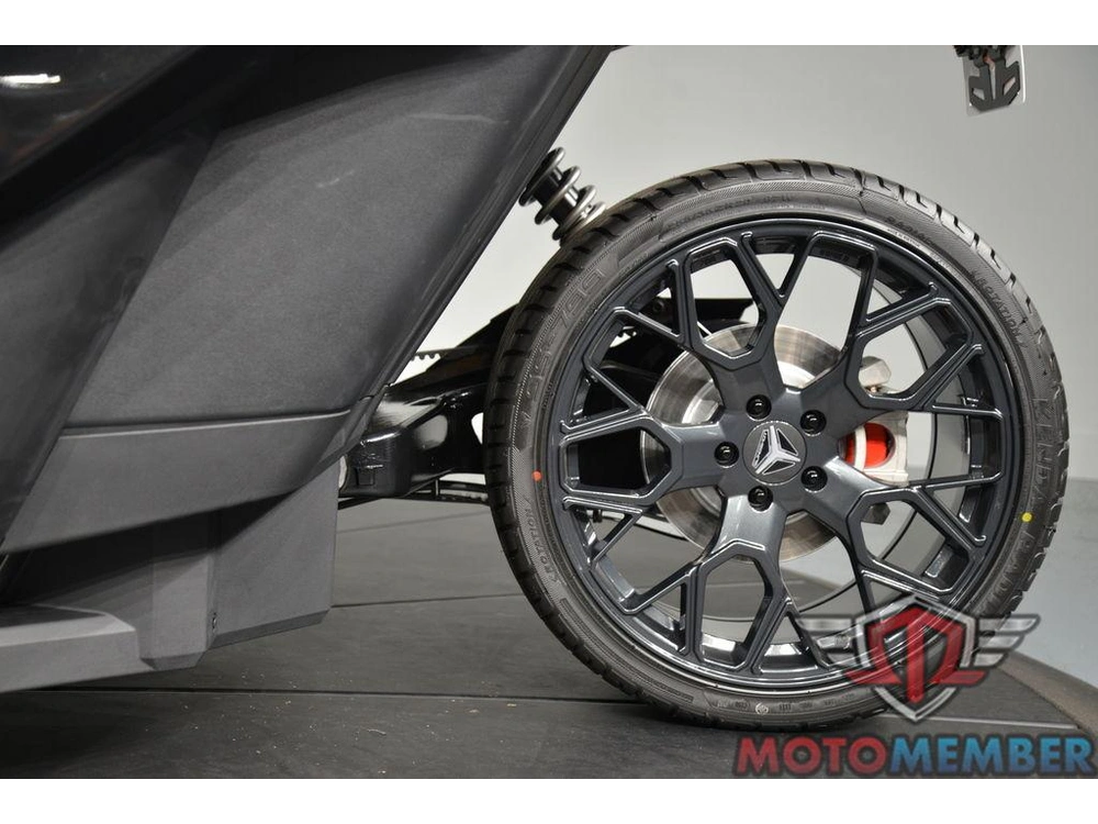 2025 Slingshot Slingshot® Sl Autodrive Jet Black alt