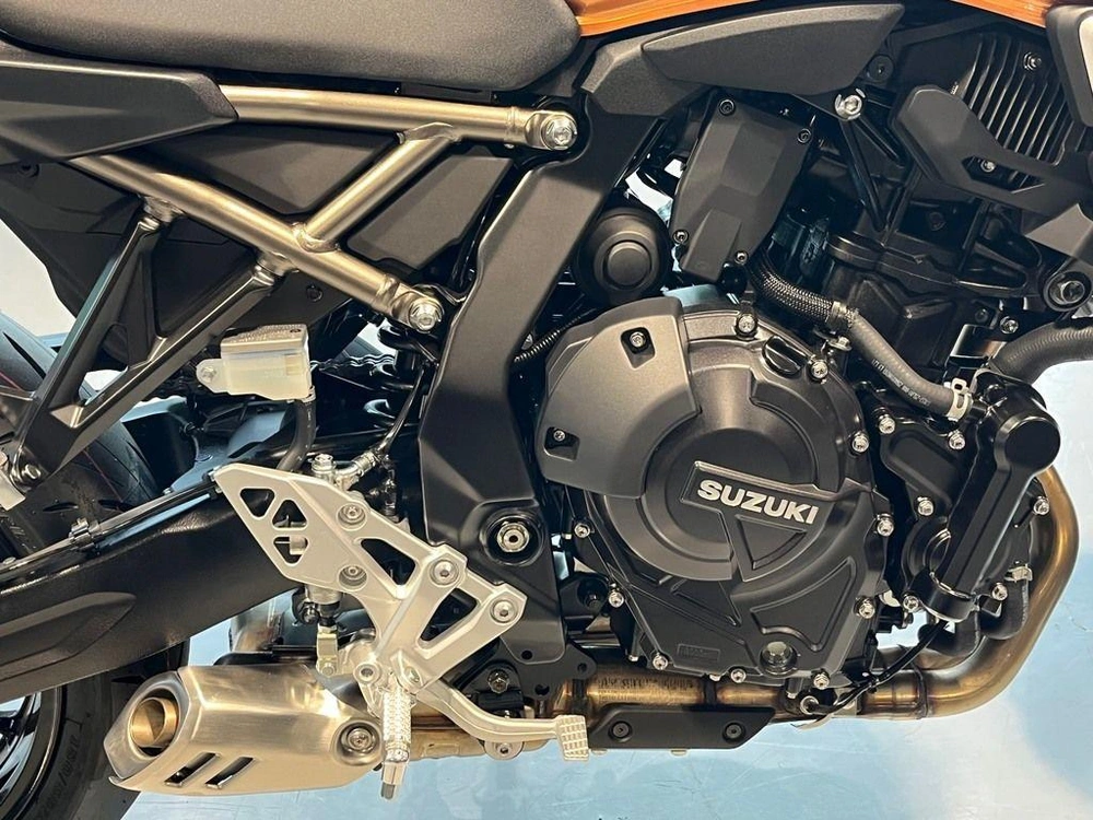 2026 Suzuki Gsx-8t alt