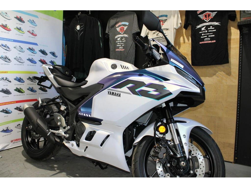 2025 Yamaha Yzf-r3 alt