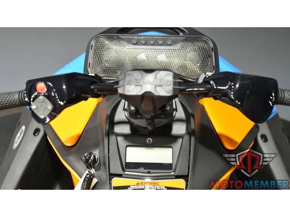 2026 Sea-doo Spark™trixx For 3 Rotax® 900 Ace™ - 90 Ibr And Audio alt