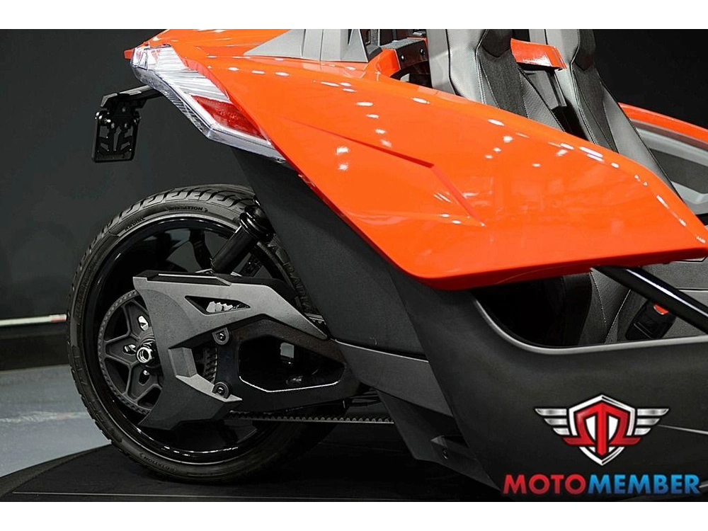 2025 Slingshot Slingshot® S Autodrive Slingshot Red alt