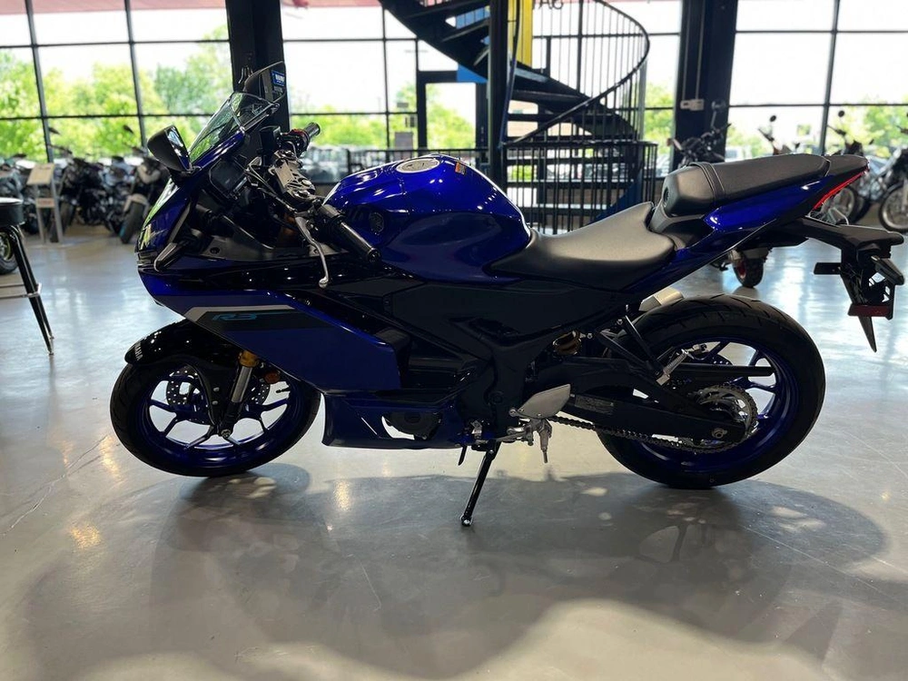2025 Yamaha Yzf-r3 alt