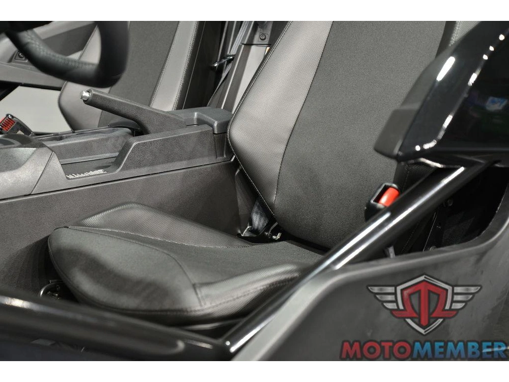 2025 Slingshot Slingshot® Sl Jet Black alt