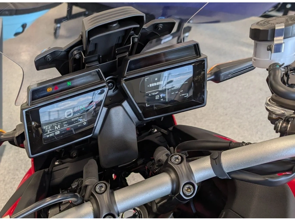 2022 Yamaha 9 Gt alt