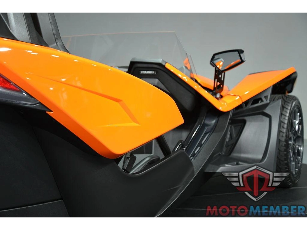 2024 Slingshot Slingshot® Sl Volt Orange alt