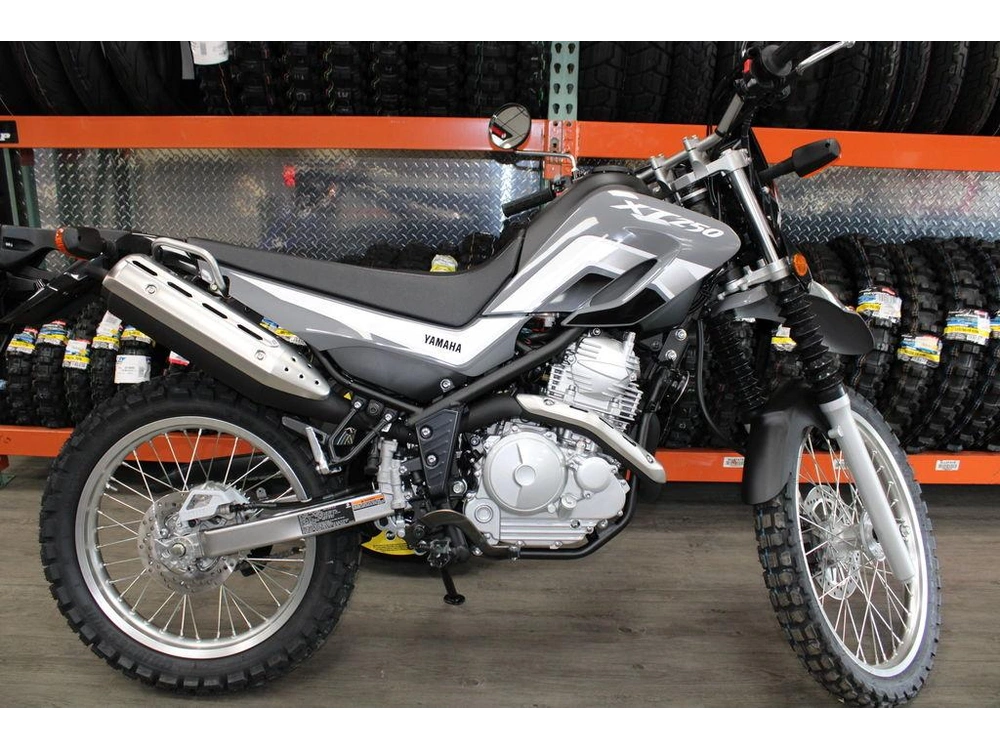 2025 Yamaha Xt250 alt