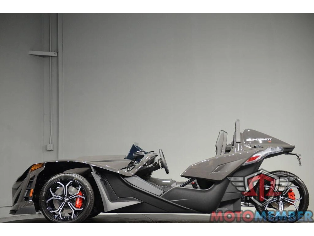 2025 Slingshot Slingshot® R Autodrive Nightfall alt