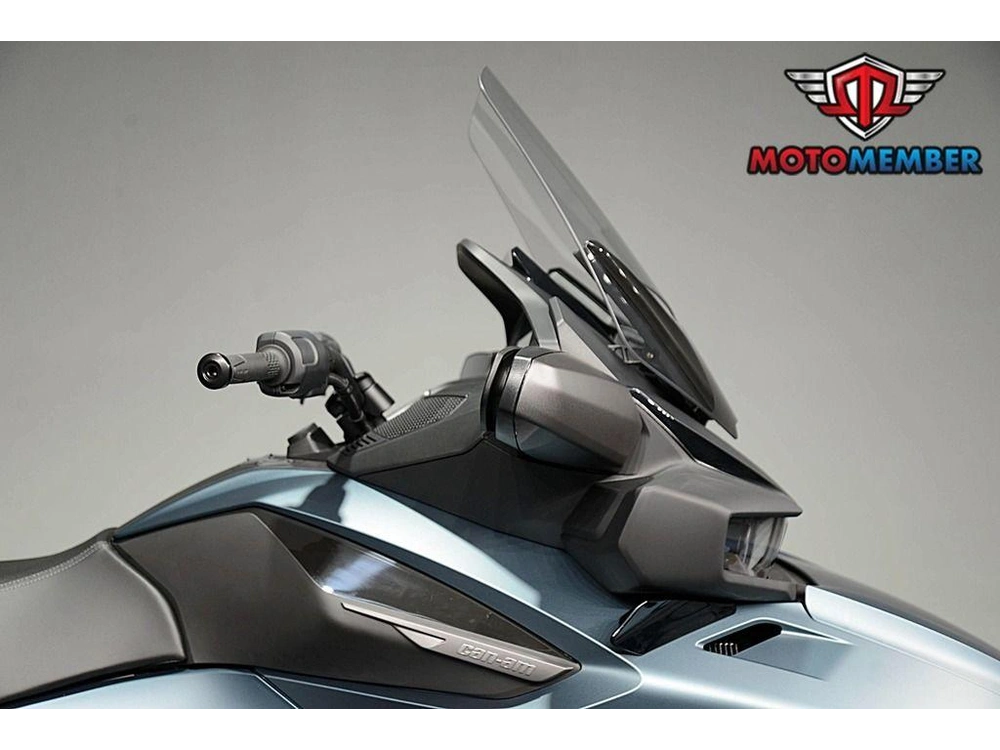 2026 Can-am Spyder Rt alt