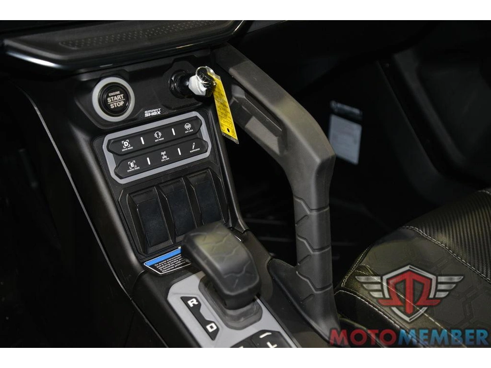 2025 Can-am Maverick R Max X Rs With Smart-shox alt