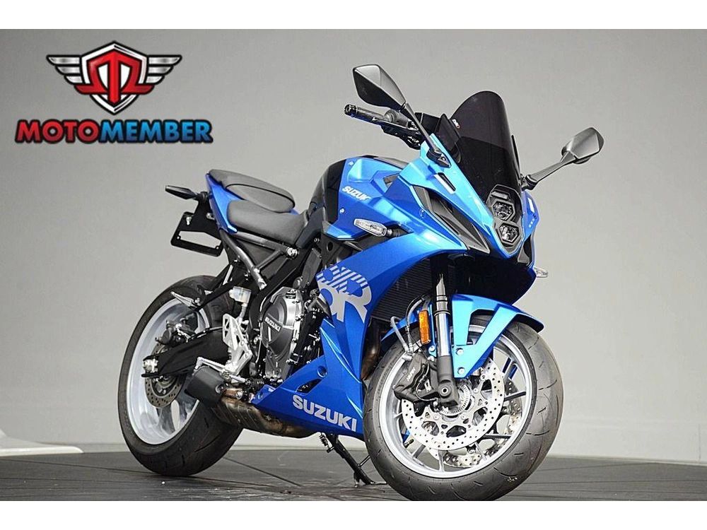 2024 Suzuki Gsx-8r alt