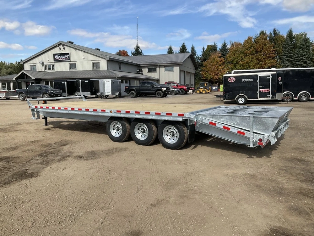 2026 Canada Trailers 8.5x25 10.5 Ton Galvanized Deckover Equipment Trailer alt