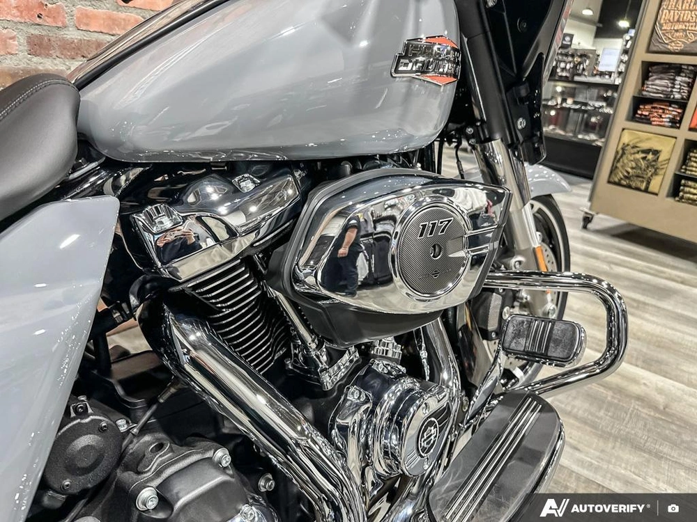 2026 Harley-davidson Street Glide alt