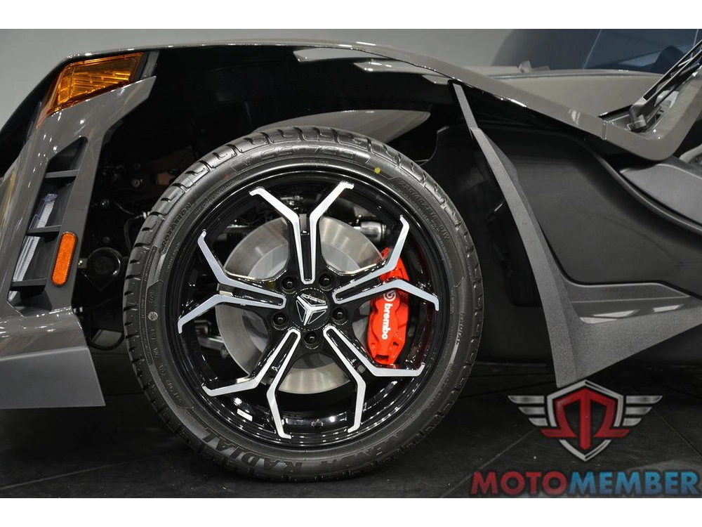 2025 Slingshot Slingshot® R Autodrive Nightfall alt